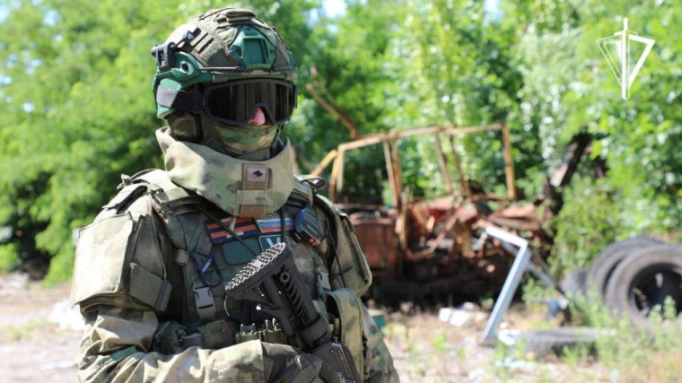 ВОЕННАЯ СЛУЖБА ПО КОНТРАКТУ. ВОЕННАЯ СЛУЖБА ПО КОНТРАКТУ.